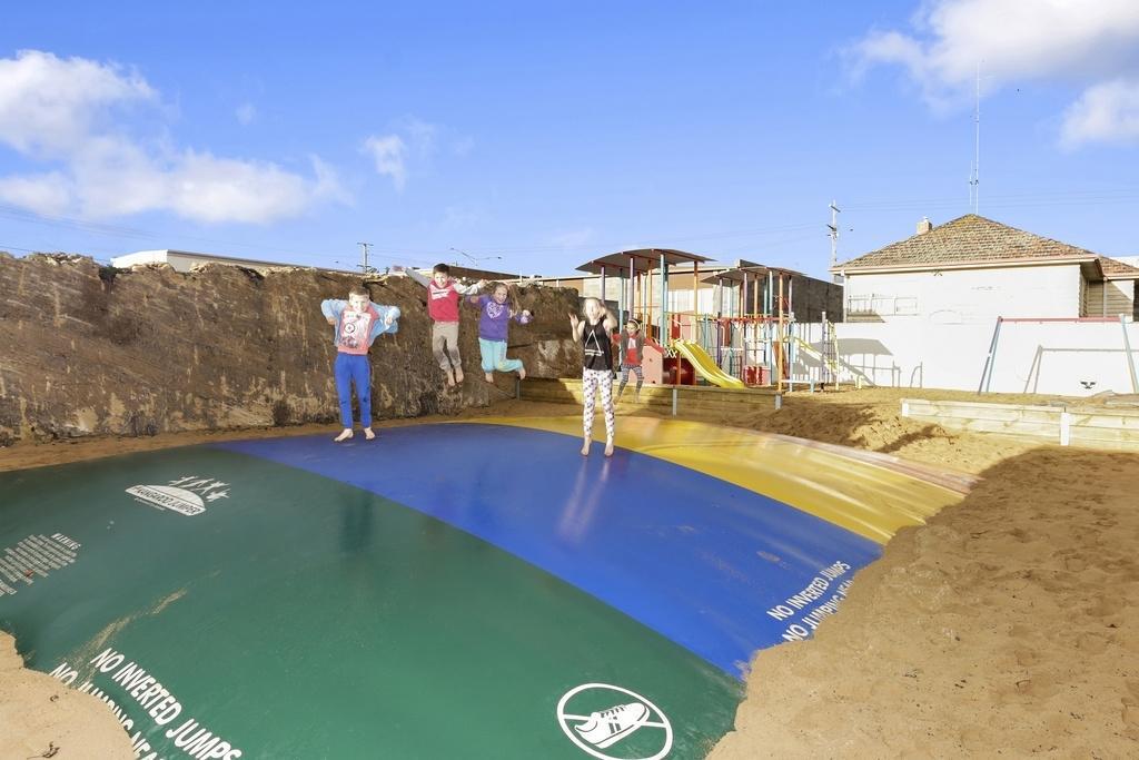 Warrnambool Holiday Village Bagian luar foto
